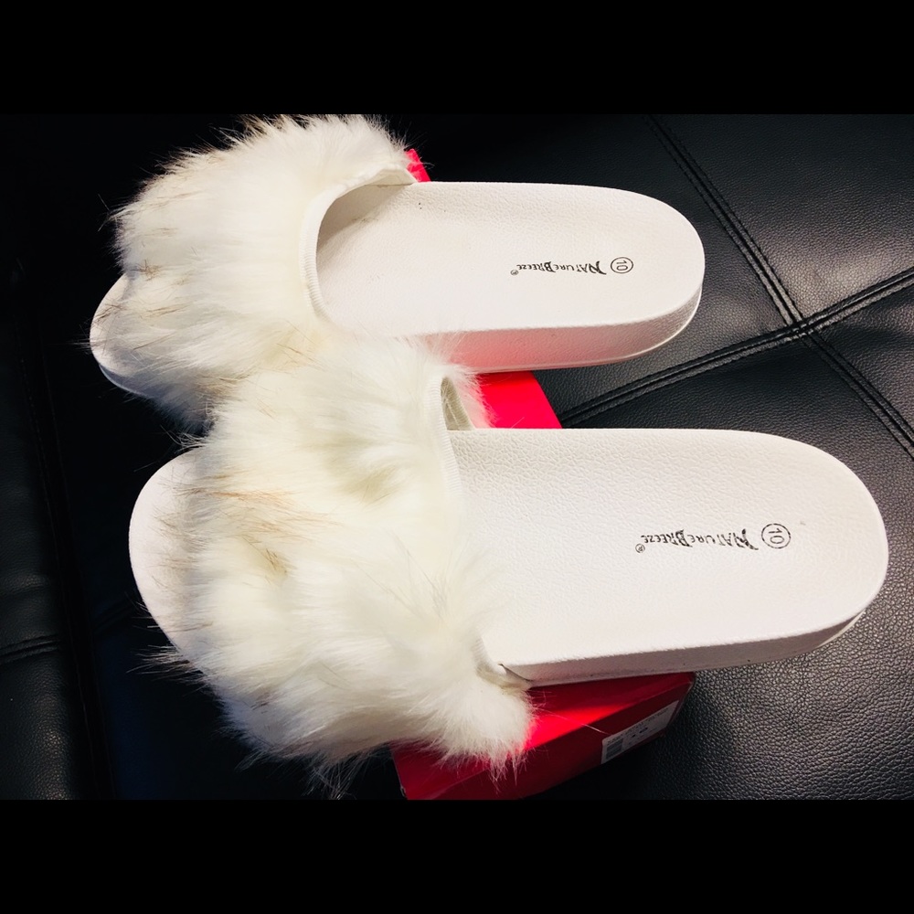 Fur slides/slippers
